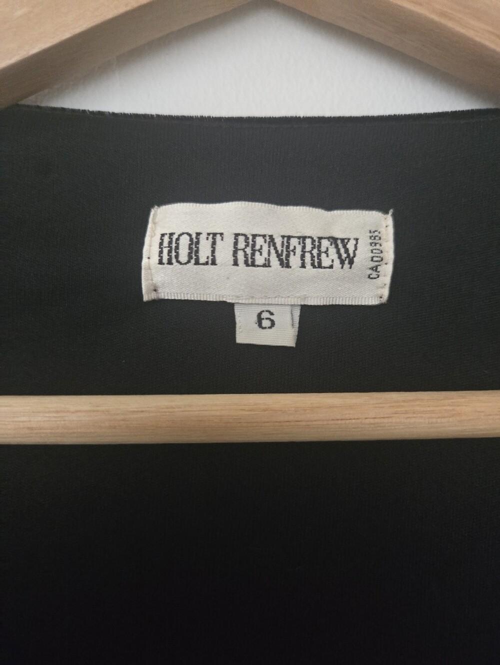 Holt Renfrew Black Velvet Embroidered Cropped Cardigan – Size 6 - Picture 5 of 5